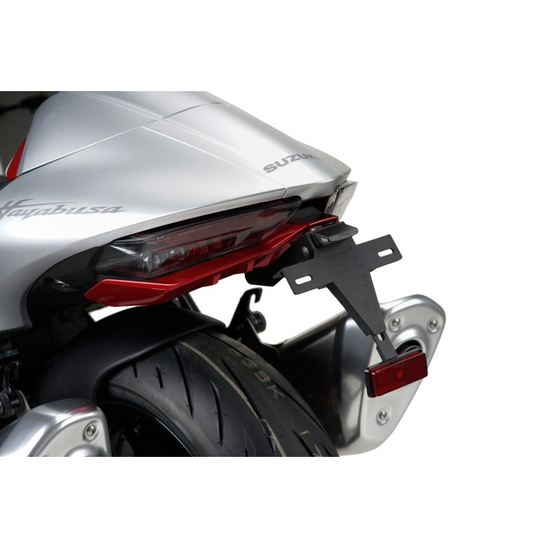 PUIG SUZUKI LICENSE PLATE HOLDER 20879N