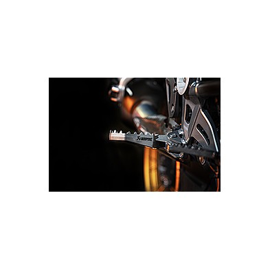 AKRAPOVIC ESTRIBERAS ADVENTURE F-Y7T2