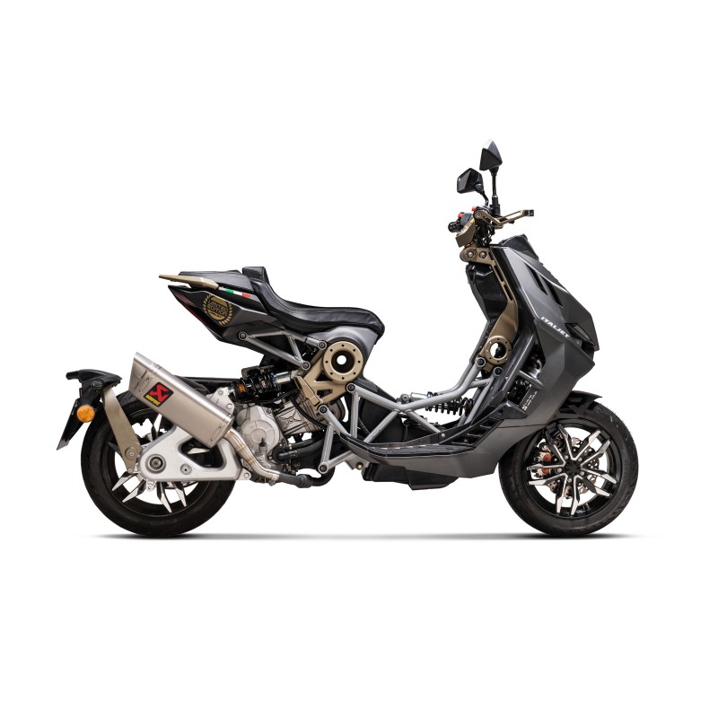 AKRAPOVIC SLIP-ON S-IT125SO2-APT