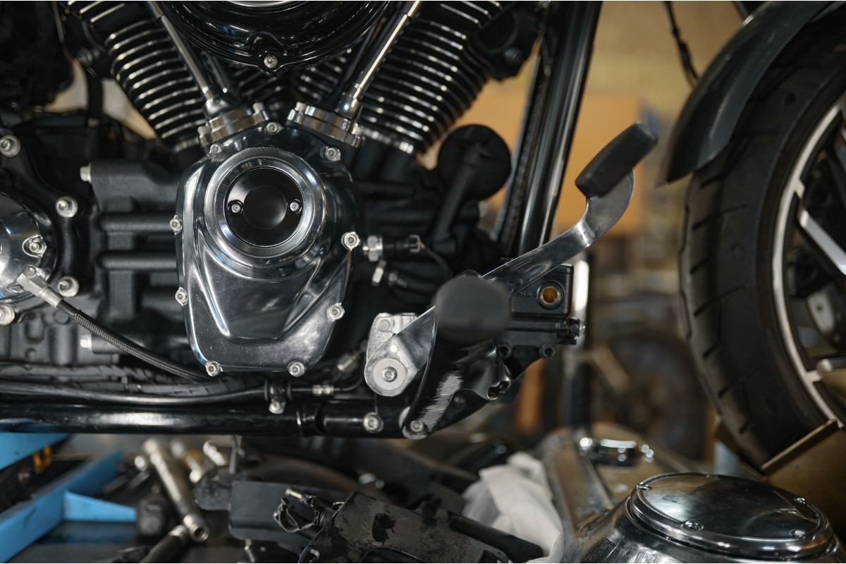 Why don’t the gears on my motorcycle engage properly?